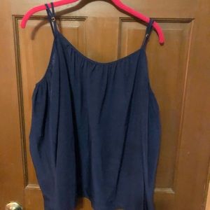 Silk cold shoulder Candace top. EUC
